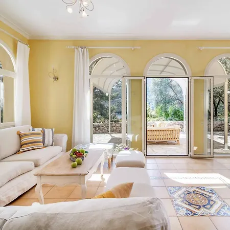 Вилла Elpida Сивота