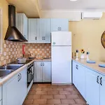 Elpida Villa *