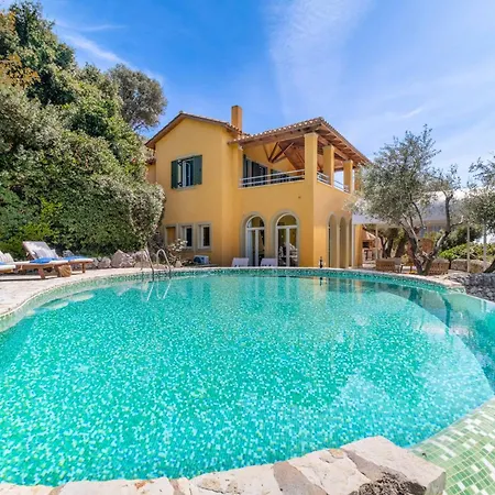 Elpida Villa *